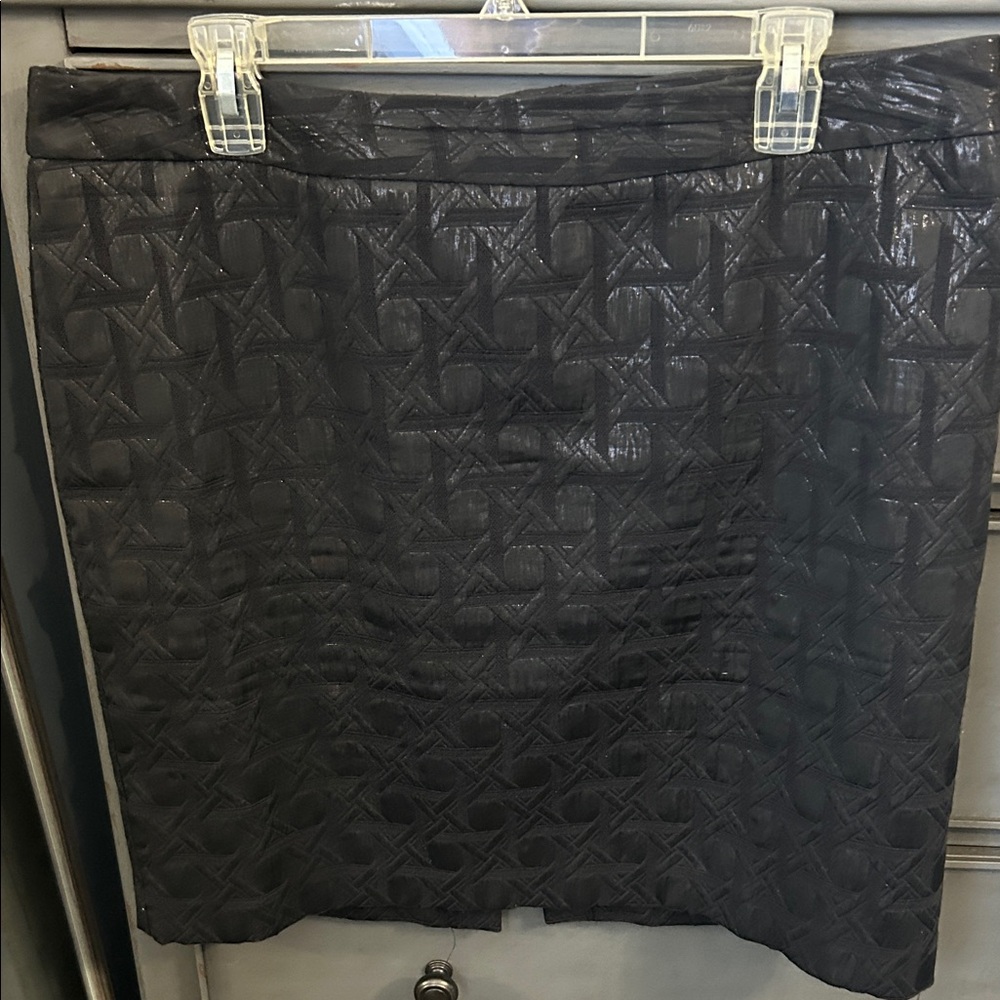 💰 3 for $20 Worthington Black Geometric Pencil Skirt